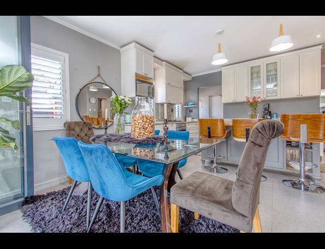 3 BEDROOM TOWNHOUSE FOR SALE IN BRYANSTON
